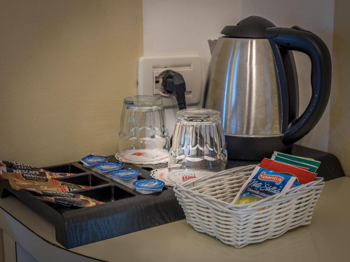 Parc Hotel Germano Suites & Apartments Bardolino Eksteriør billede
