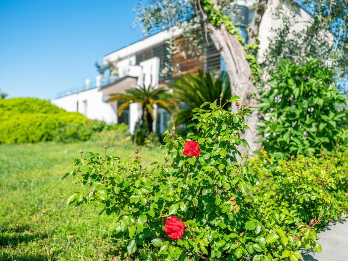 Parc Hotel Germano Suites & Apartments Bardolino Eksteriør billede