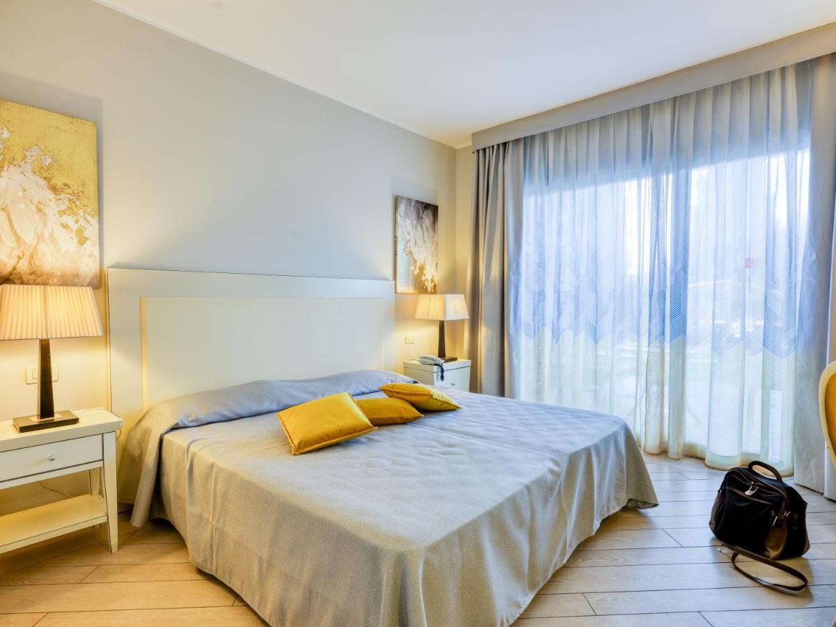 Parc Hotel Germano Suites & Apartments Bardolino Eksteriør billede