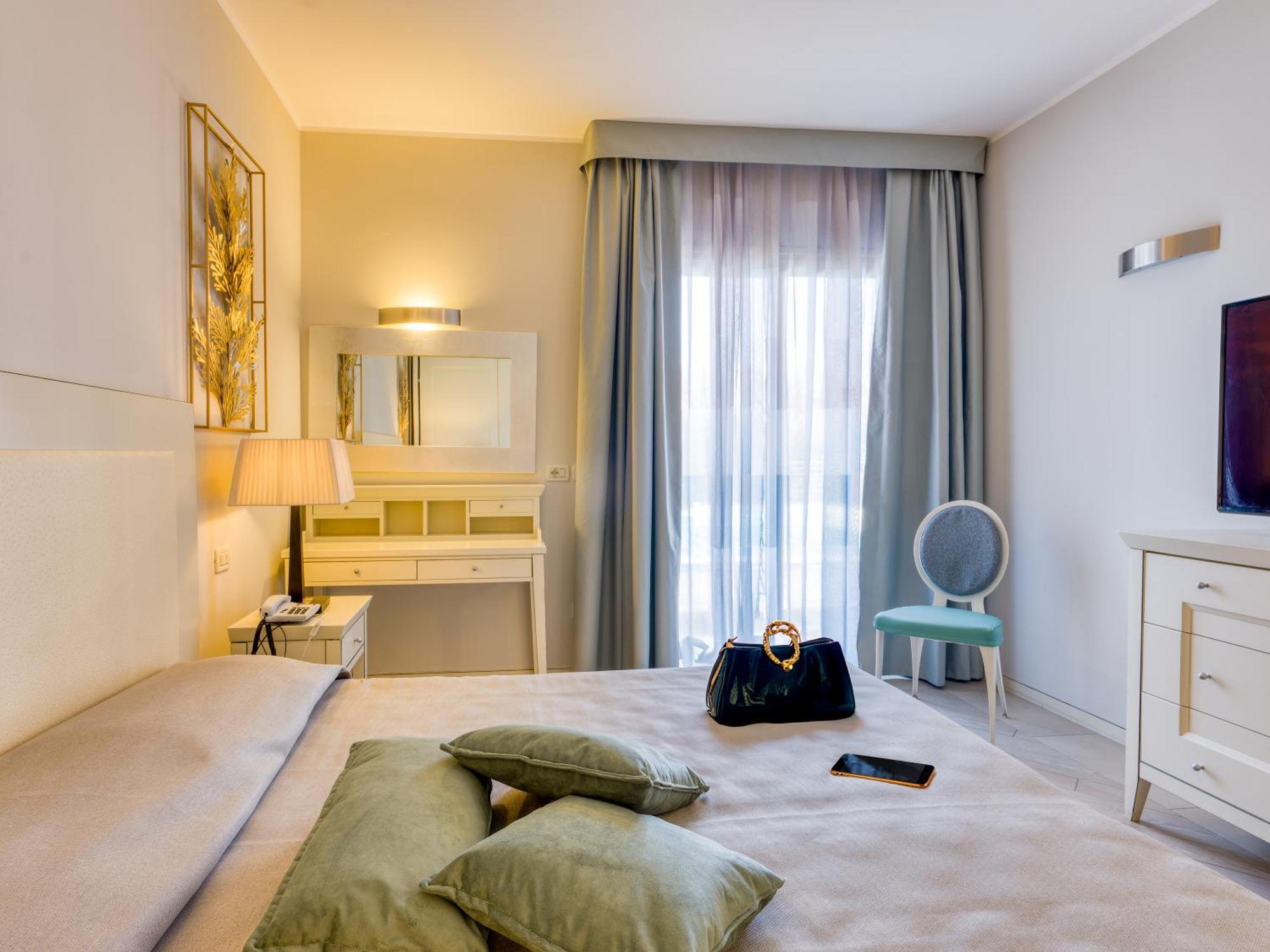 Parc Hotel Germano Suites & Apartments Bardolino Eksteriør billede