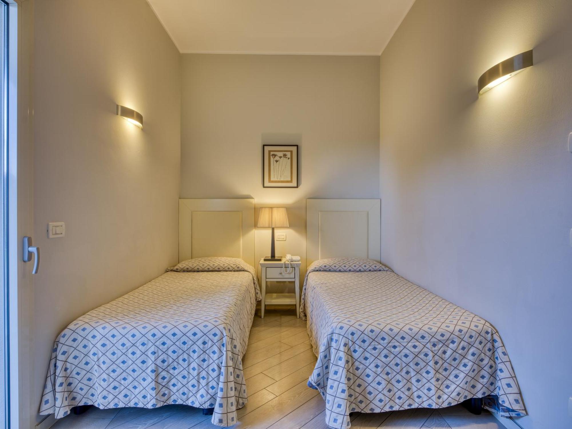 Parc Hotel Germano Suites & Apartments Bardolino Eksteriør billede