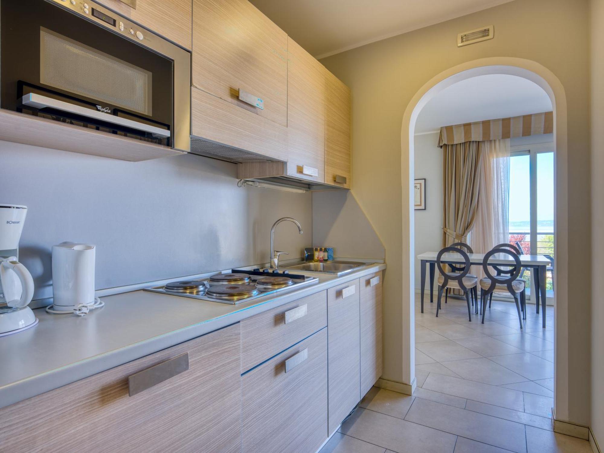 Parc Hotel Germano Suites & Apartments Bardolino Eksteriør billede