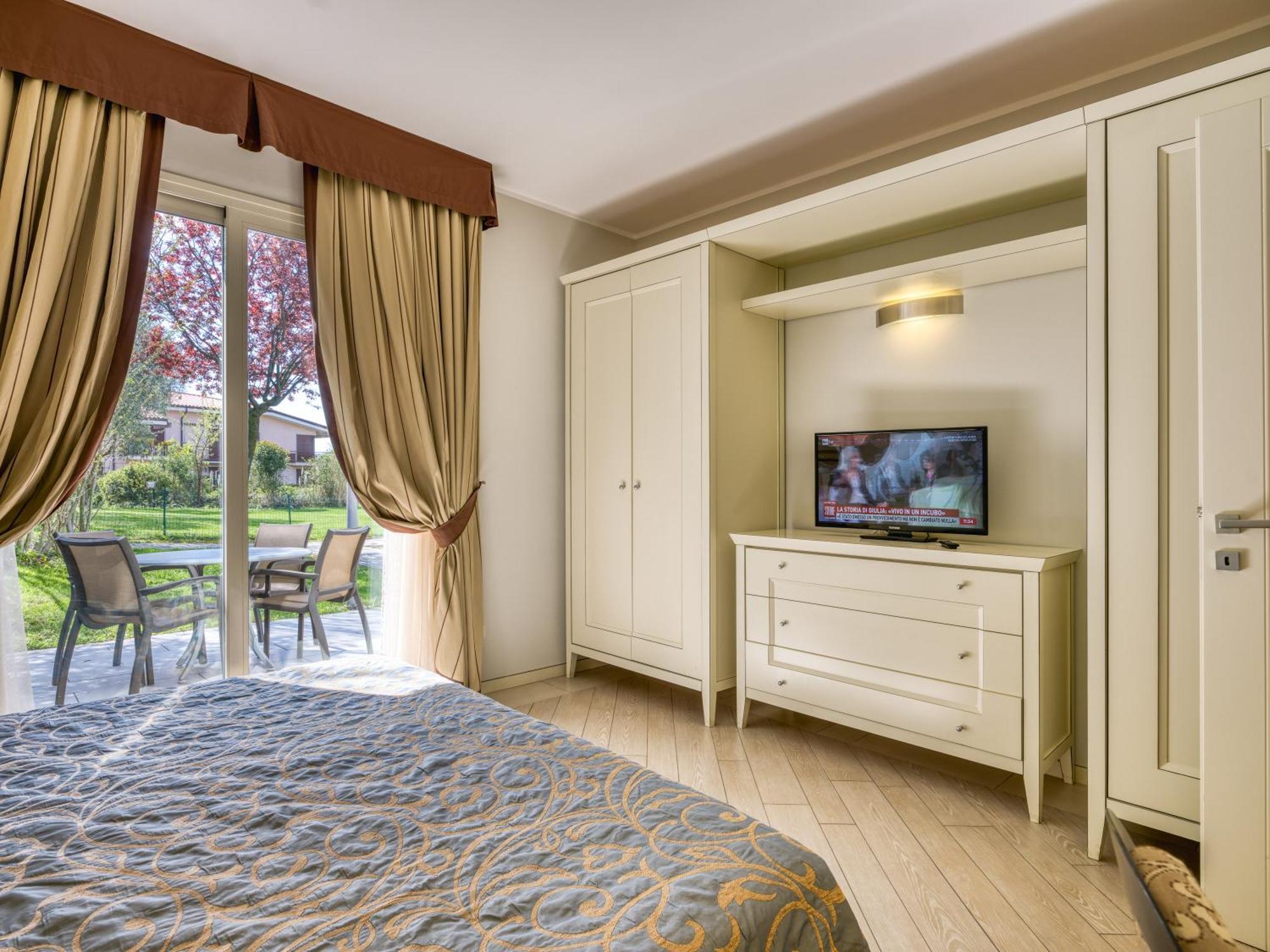 Parc Hotel Germano Suites & Apartments Bardolino Eksteriør billede